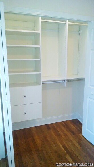 Building Photo - 1 Langdon Square