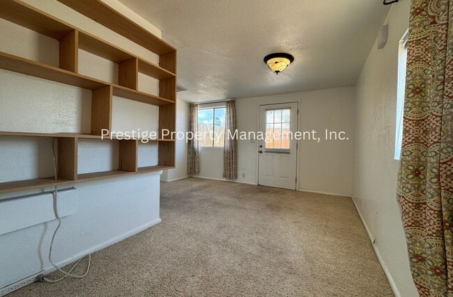 Building Photo - 3301 E Flower St