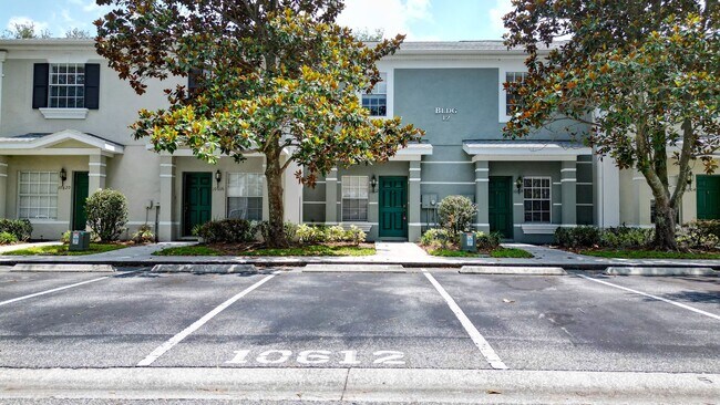 Building Photo - 2 Bedroom /2.5 bathrooms Town House. Just few minutes from Medical City.