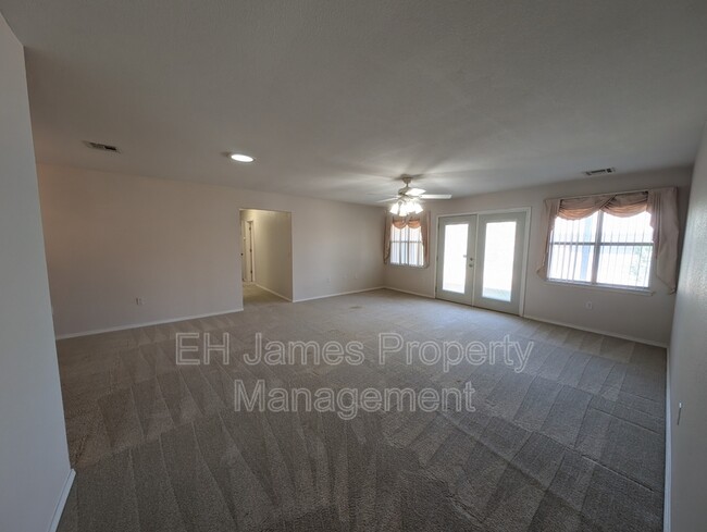 Building Photo - 6947 E 46th Pl