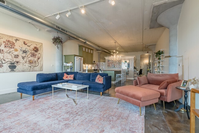 Building Photo - 505 Tennessee St