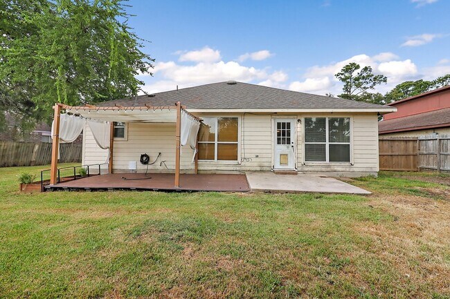 Building Photo - 16210 Coral Bay St