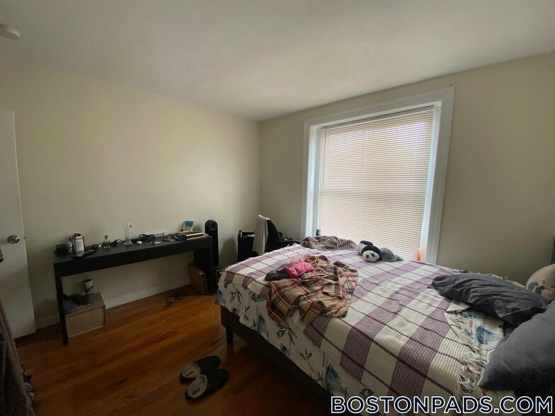 Building Photo - 1283 Commonwealth Ave