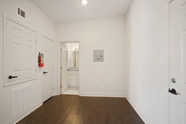 Building Photo - 3251 St Ferdinand St