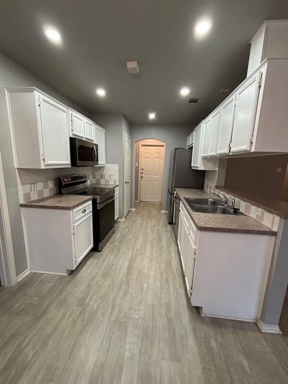 Building Photo - 4300 Maggie Dr