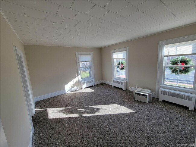 Building Photo - 475 NY-25A