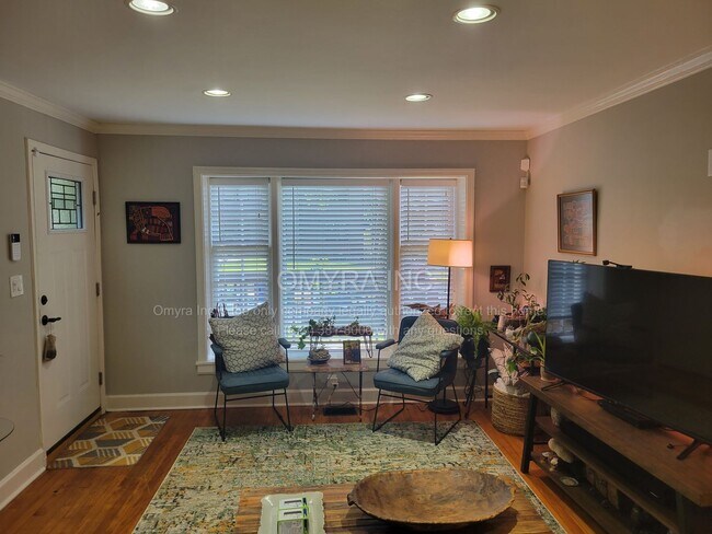Building Photo - Beautiful 3 Bedroom House in Atlanta!