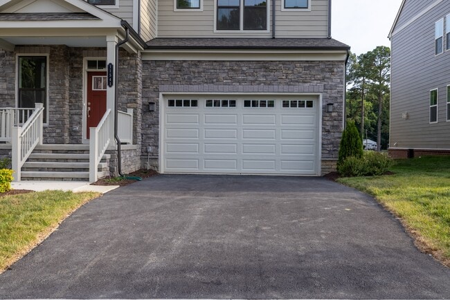 Building Photo - 11541 Chapman Ml Dr