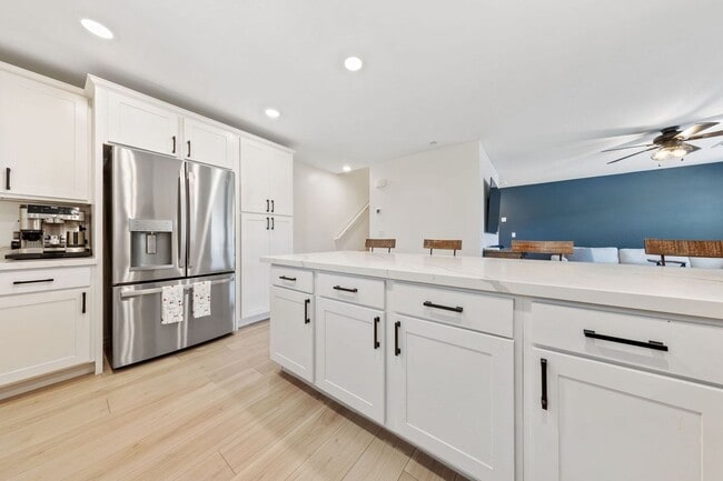 Building Photo - 10778 Clarence Ct