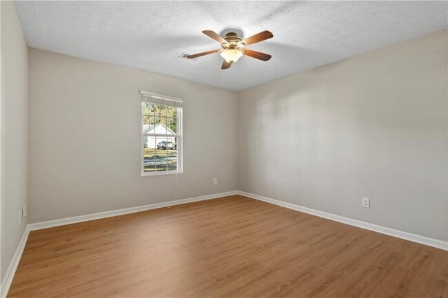 Building Photo - 1245 Hillcrest Glenn Cir