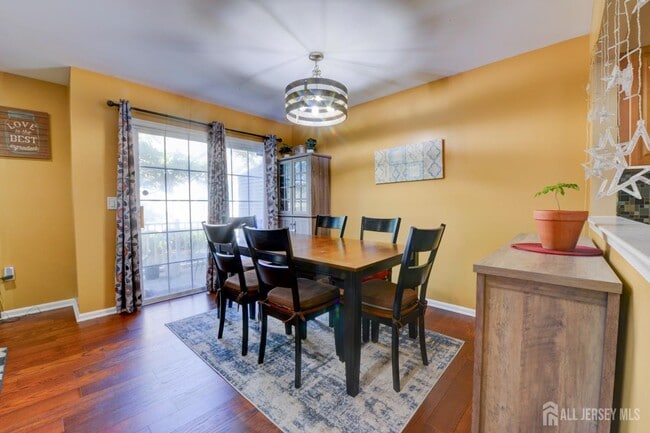 Building Photo - 13 Lackland Ave