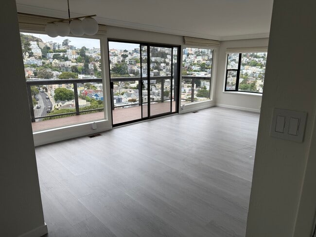 Building Photo - 47 Grand View Ter