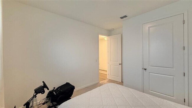 Building Photo - 5723 Cattle Rnch Dr