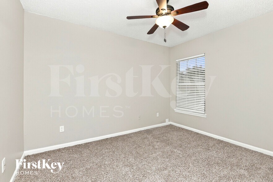 Building Photo - 12595 Blue Eagle Way