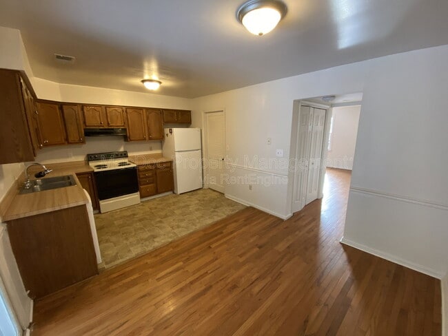 Building Photo - 212 Farrell Ln