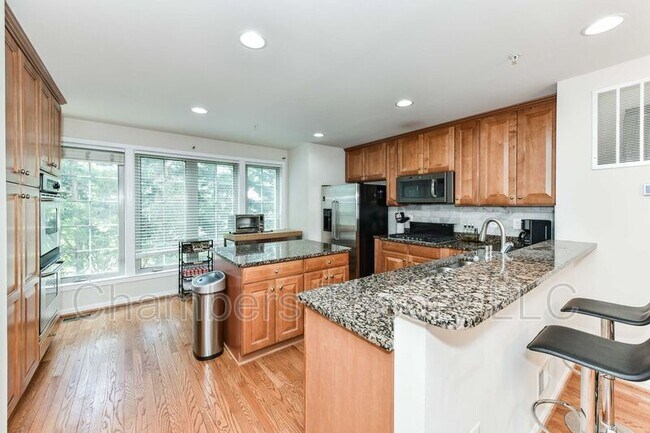 Building Photo - 3125 Blue Barn Way