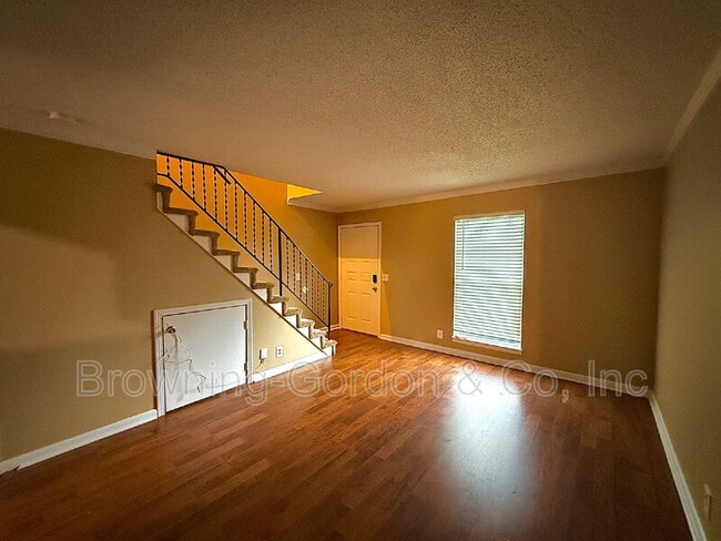 Building Photo - 1519B 21st Ave N