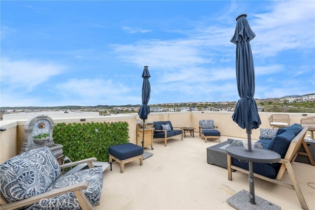 Building Photo - 6 Pony Ct