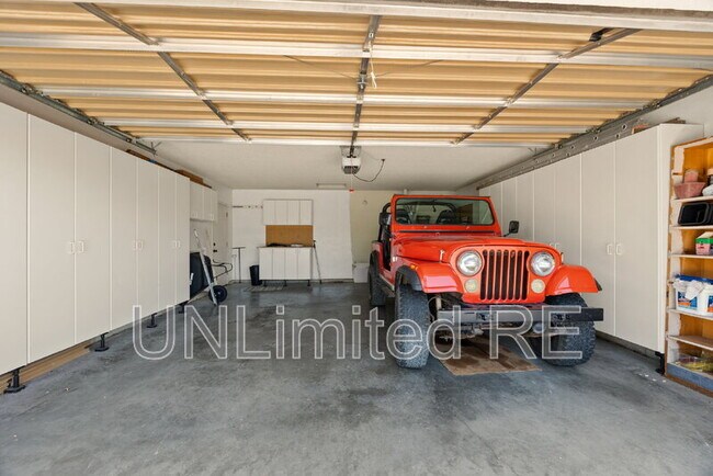 Building Photo - 1125 Arrowhead Ln