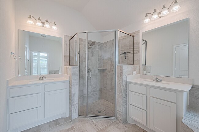 Building Photo - 6906 Montclair Colony Trl