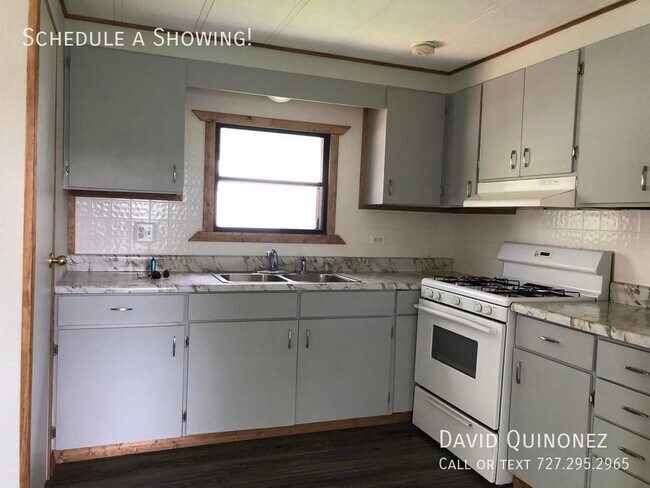 Building Photo - 113 Dayflower Cir