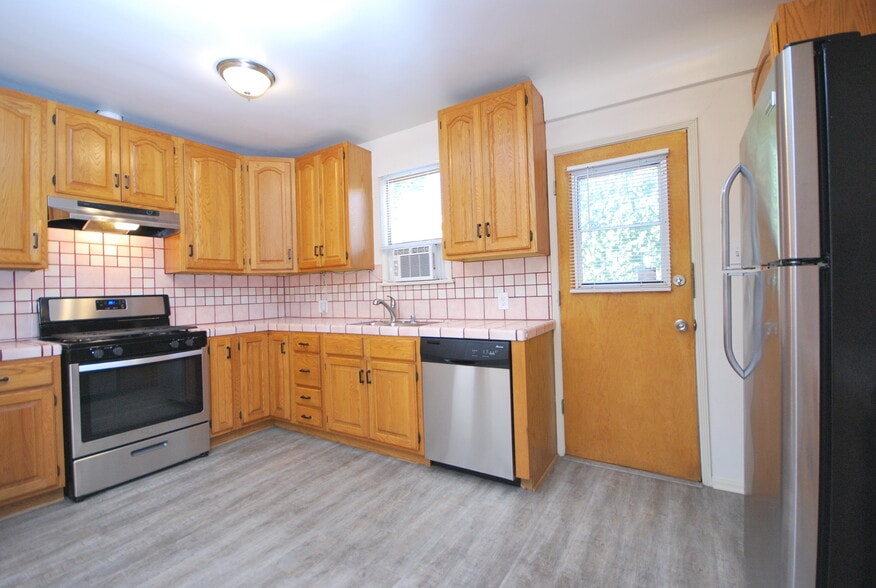 Building Photo - 853 N Citrus Ave