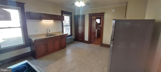 Building Photo - 7318 Woodbine Rd