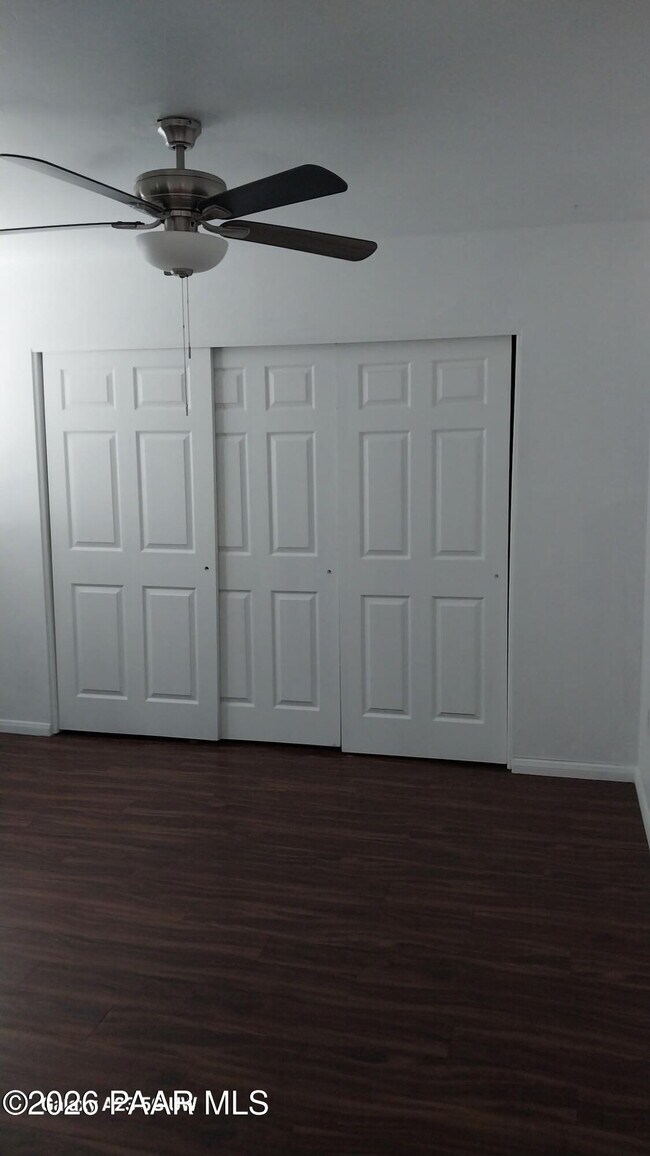 Building Photo - 9751 E Magma Dr