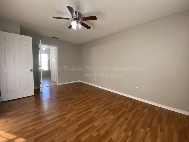 Building Photo - 11195 Cypress Leaf Dr