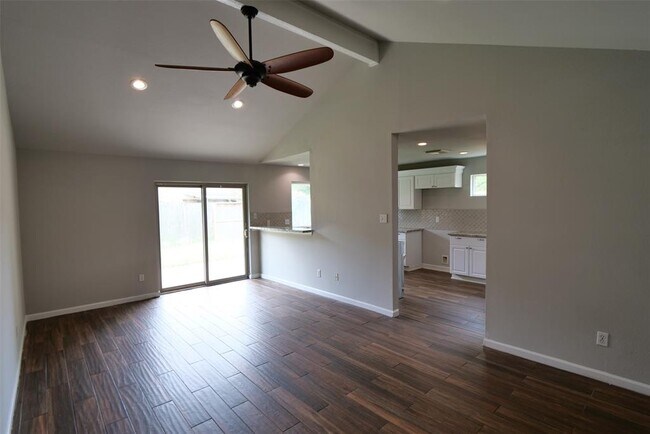 Building Photo - 15311 Mondrian Dr