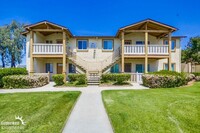 Building Photo - Dazzling 1Bdm 1Ba Condo in Alder Woods Com...