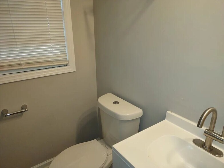 Building Photo - 3465 Matilda Ln