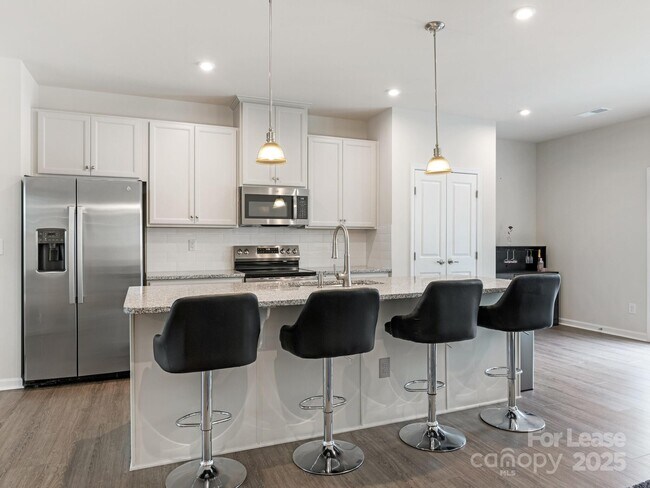 Building Photo - 1409 May Apple Dr