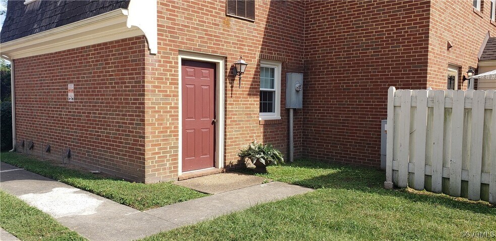Building Photo - 3810 Hermitage Rd