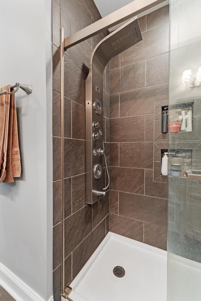 Building Photo - 1328 Enslow Blvd