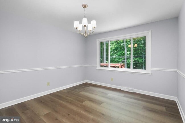 Building Photo - 3335 S Rockfield Dr