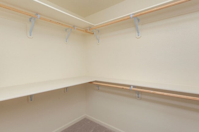 Building Photo - 8981 Quail Fls Dr