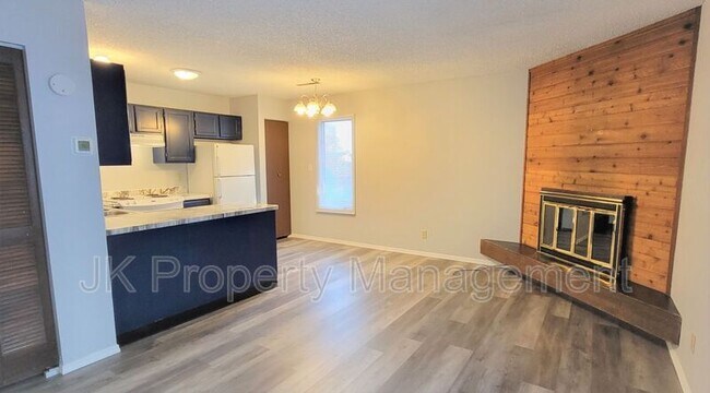 Building Photo - 3516 11th Ave S