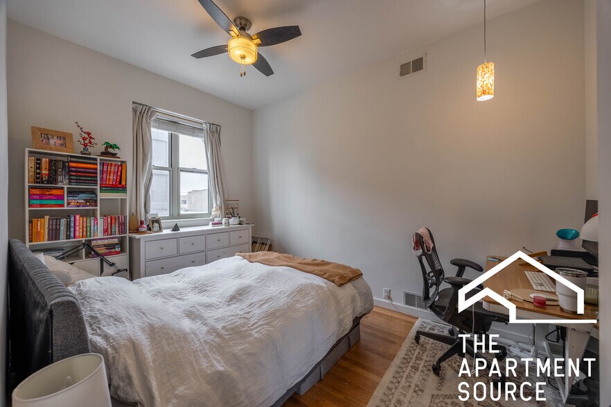 Building Photo - 1808 W Grand Ave