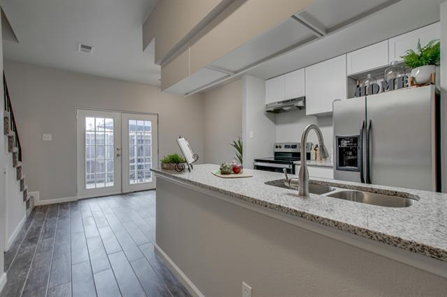 Building Photo - 224 Samuel Blvd