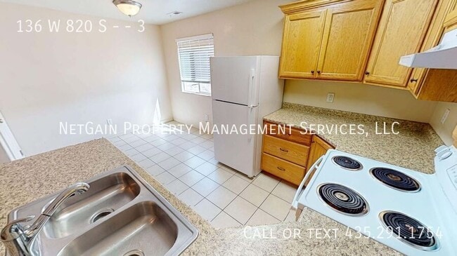 Building Photo - 136 W 820 S
