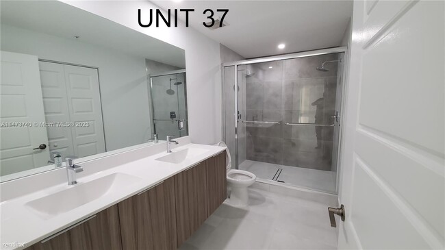 Building Photo - 3 br, 2 bath House - 4636 NW 84th Ave Apt 37