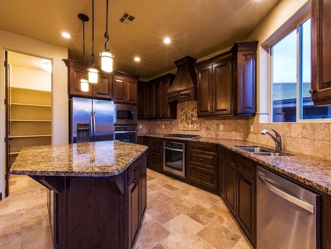 Building Photo - Tenaya Sands Dream Home.