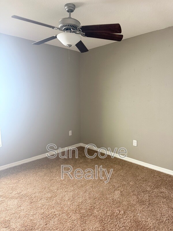 Building Photo - 12136 Miracle Mile Dr