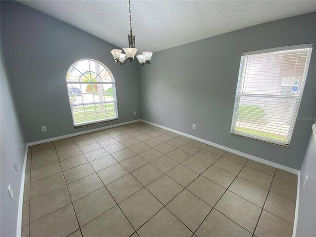 Building Photo - 368 Briar Bay Cir