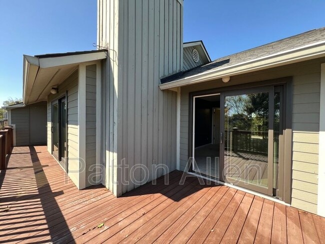 Building Photo - 494 Windswept Dr