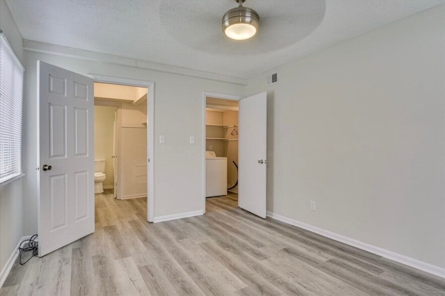 Building Photo - 1017 Stevens Creek Rd