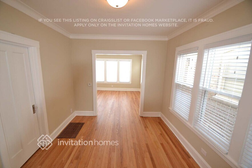 Building Photo - 5458 N Marmora Ave