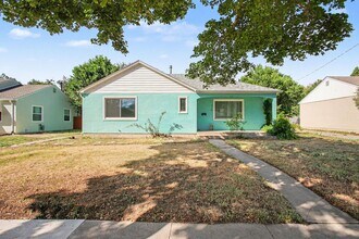 Building Photo - Great Home ready now Great Neighborhood!