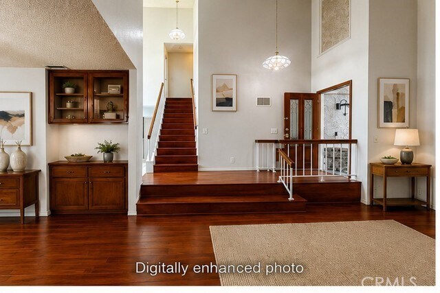 Building Photo - 10 Bluff Point Cir